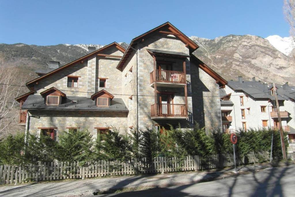 Duplex Con Vistas En Benasqueアパートメント エクステリア 写真