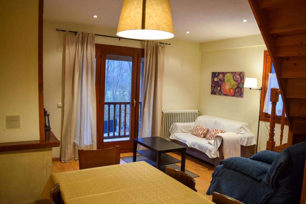Duplex Con Vistas En Benasqueアパートメント エクステリア 写真
